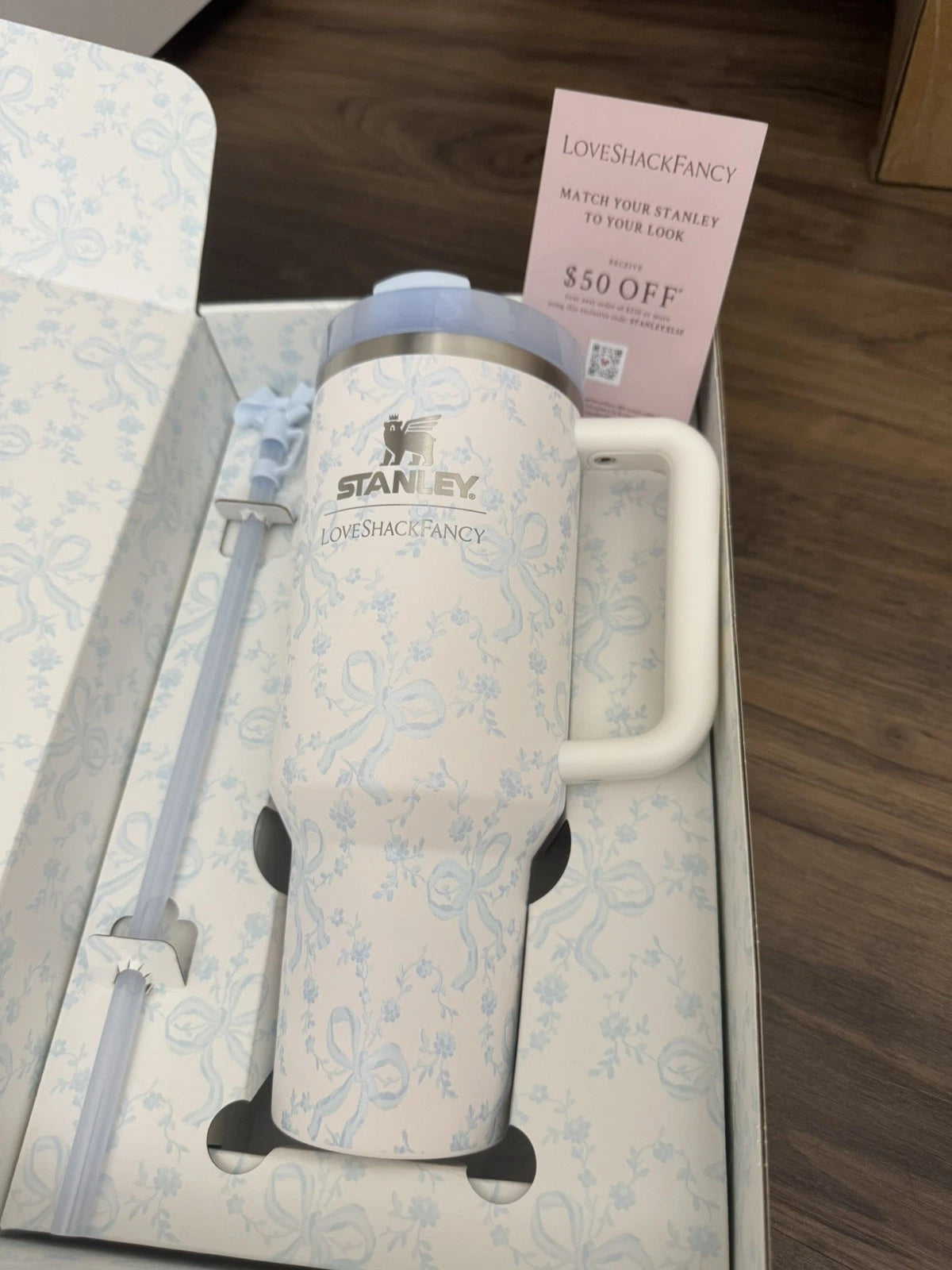 IN HAND-Stanley 1913 x LoveShackFancy -Coquette Bow Winter Ice 40oz